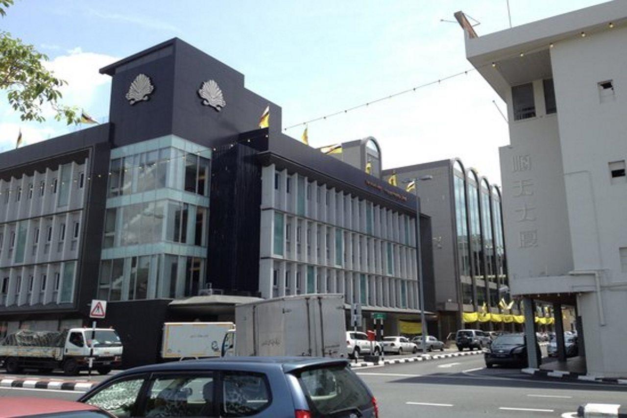 The Brunei Hotel Bandar Seri Begawan Bagian luar foto